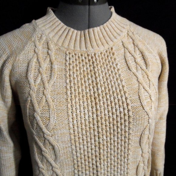 L.L.BEAN Scoop neck Crochet knit sweater XS Beige NaturalCable knit High quality - Picture 1 of 13